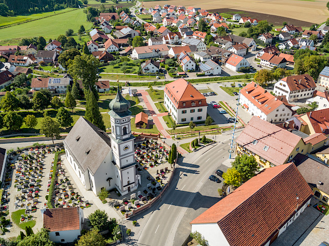 Stadtschloss und Park für die Gemeinde Mauern